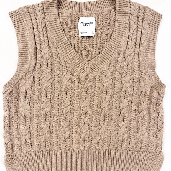 Abercrombie & Fitch Cable Knit Cropped Sweater Vest Sz S - Picture 12 of 14